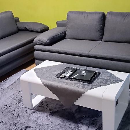 Komfortable Ferienwohnung In Floersheim-Weilbach Floersheim am Main Luaran gambar